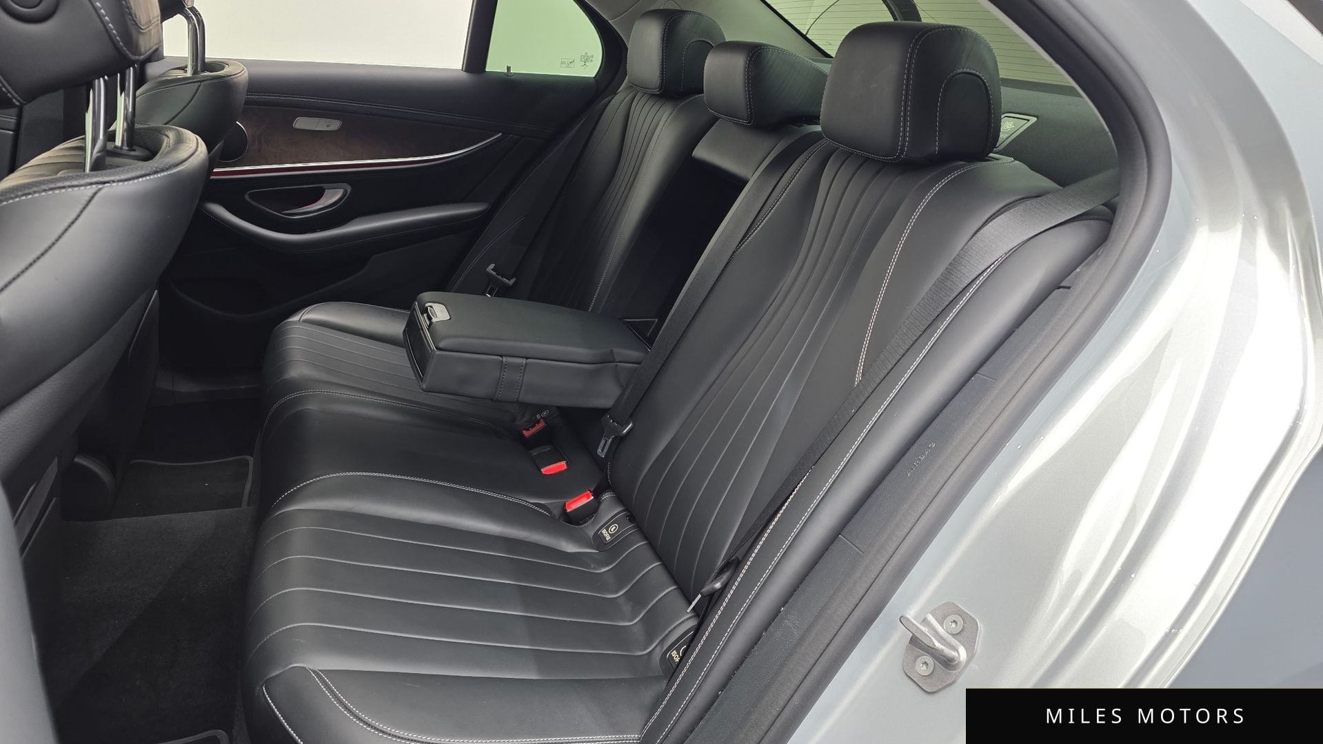 Mercedes-Benz E-Class W213 2017 — миниатюра 12