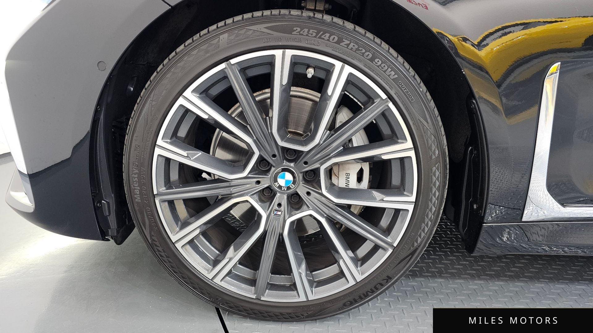BMW 7 Series (G11) 2020 — миниатюра 5