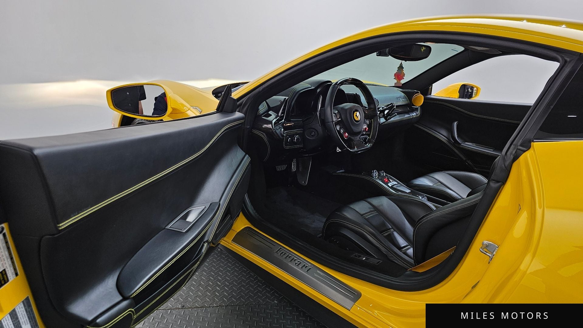 Ferrari 458 2014 — миниатюра 12