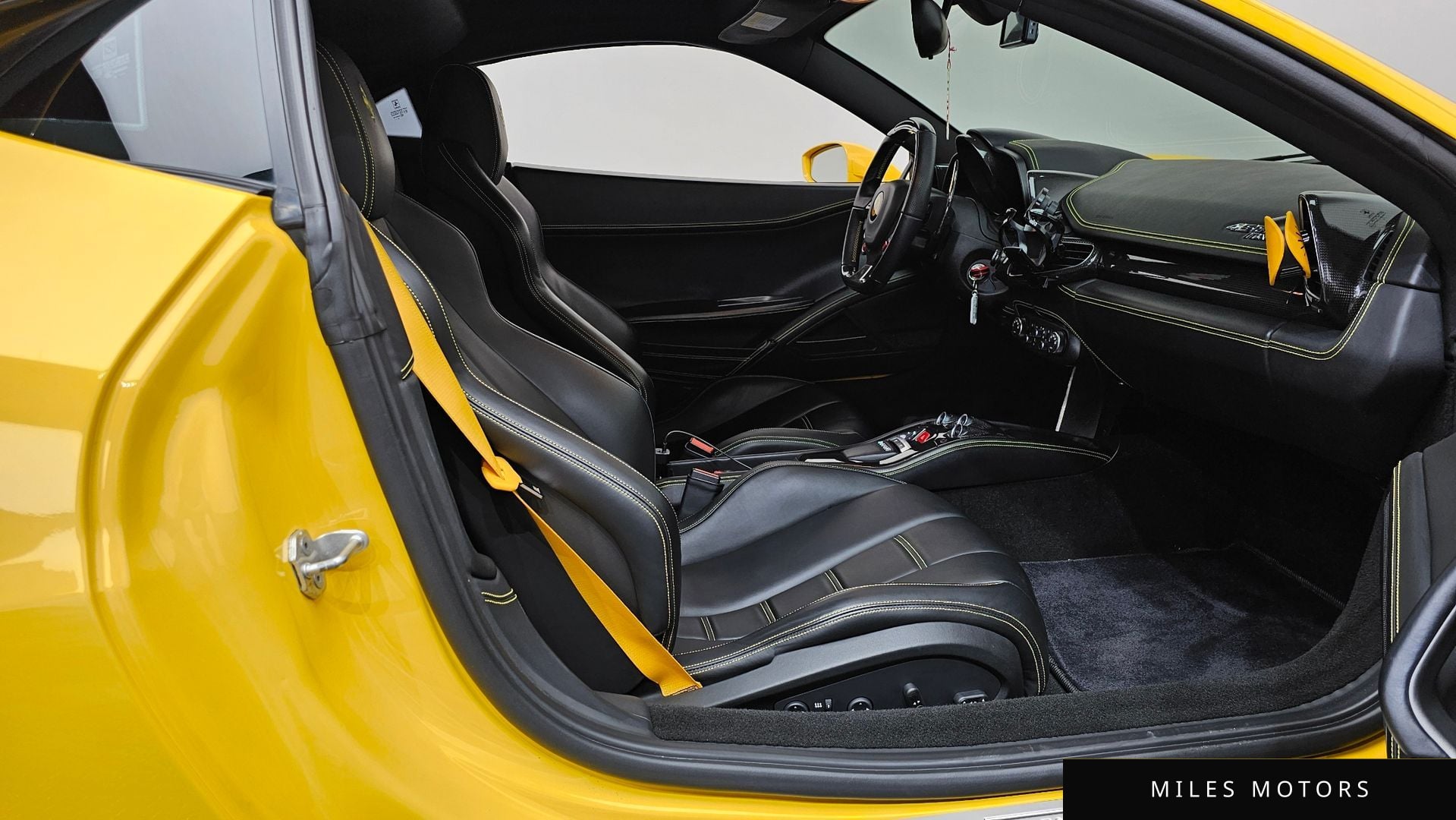 Ferrari 458 2014 — миниатюра 15