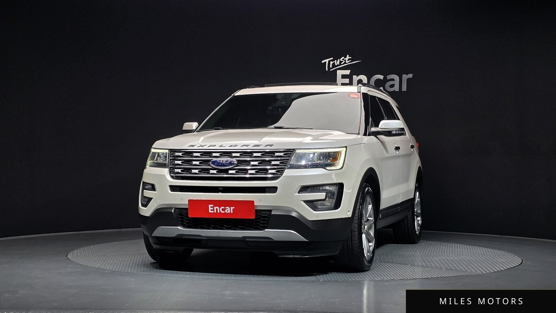 Ford Explorer 2017 — миниатюра 3