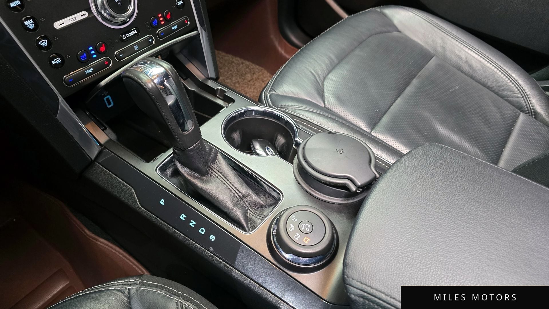 Ford Explorer 2017 — миниатюра 12