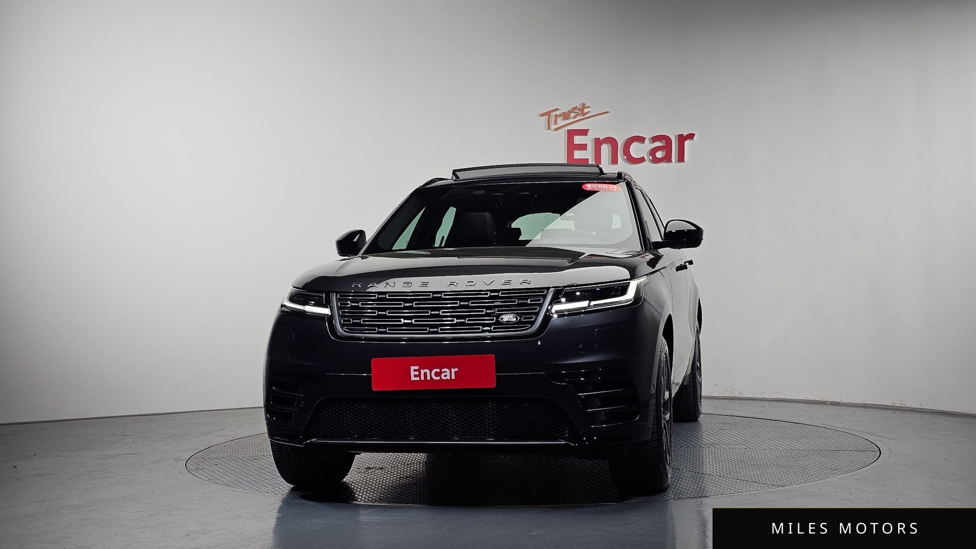 Land Rover 레인지로버 벨라 2026 — миниатюра 2