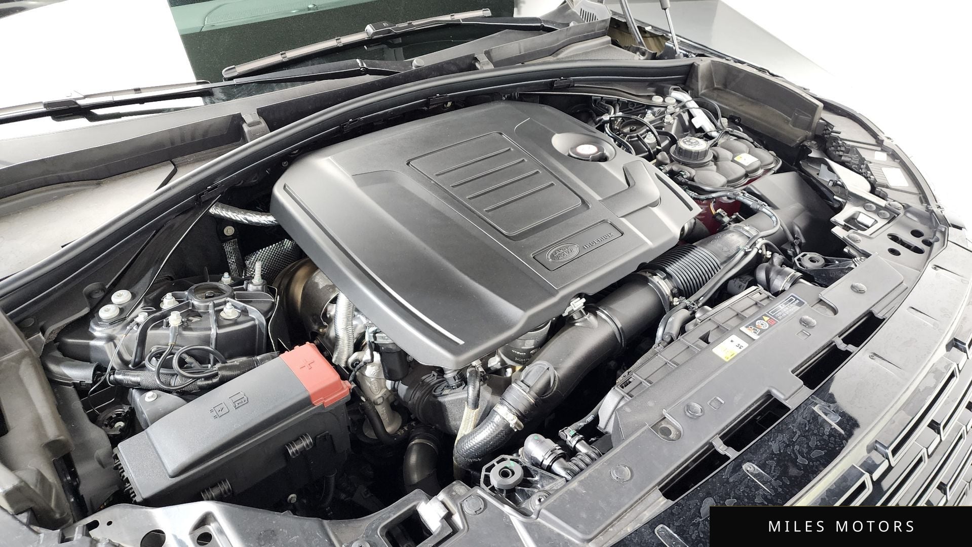 Land Rover 레인지로버 벨라 2026 — миниатюра 5
