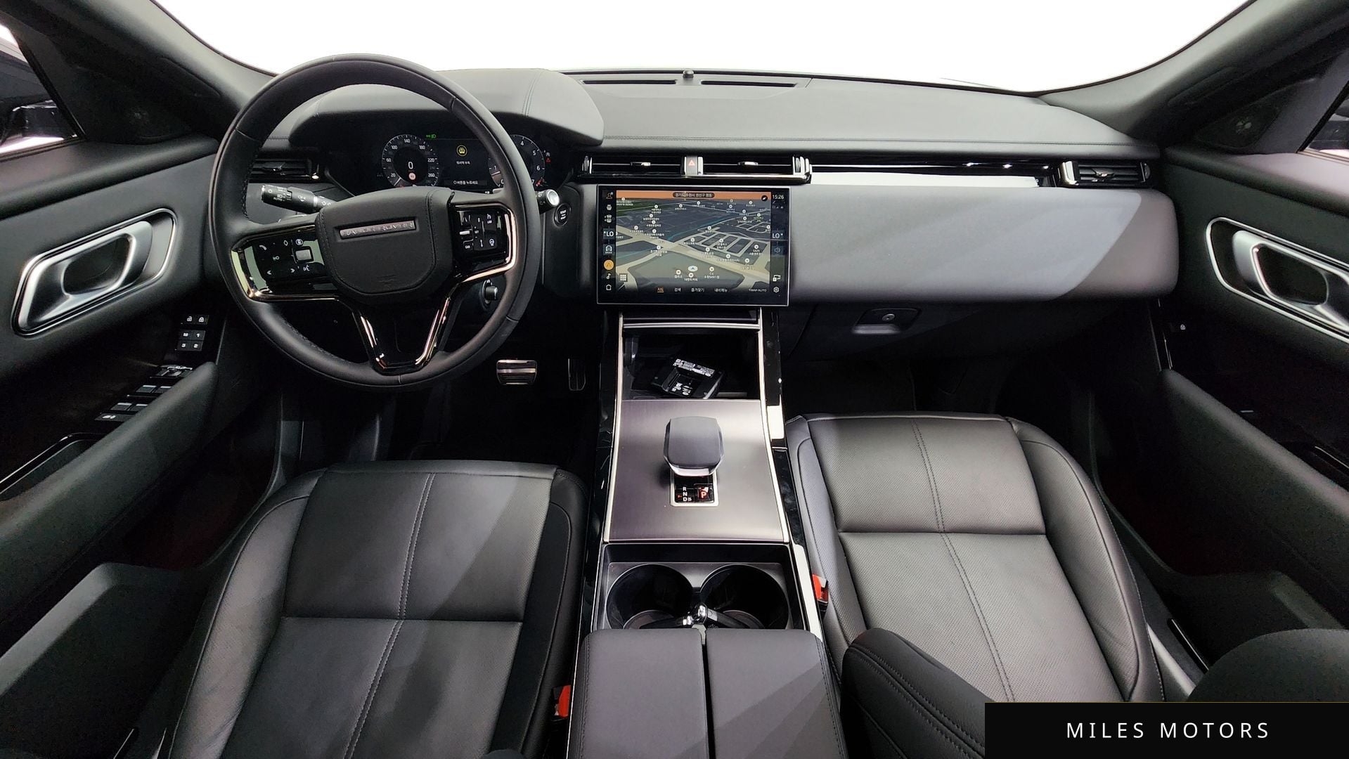 Land Rover 레인지로버 벨라 2026 — миниатюра 9