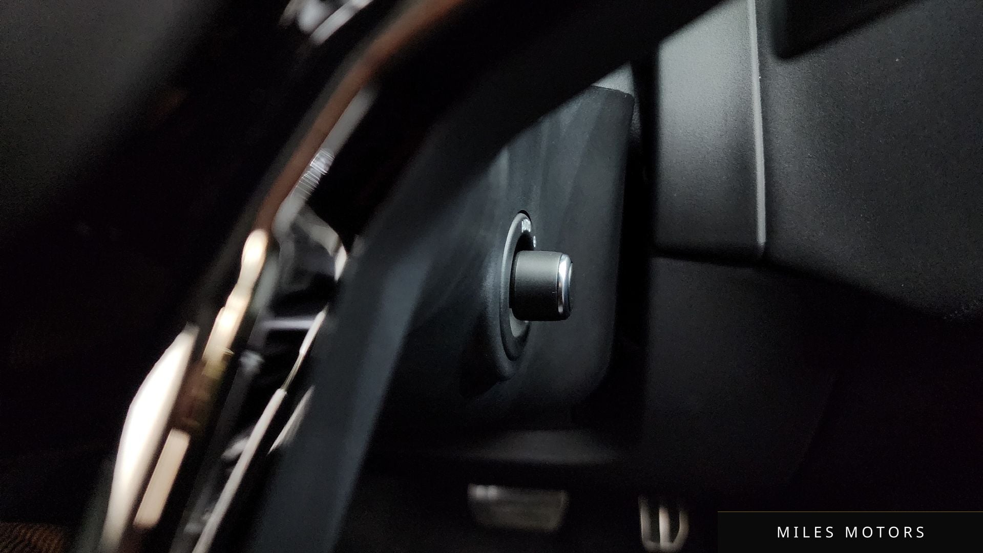 Land Rover 레인지로버 벨라 2026 — миниатюра 31