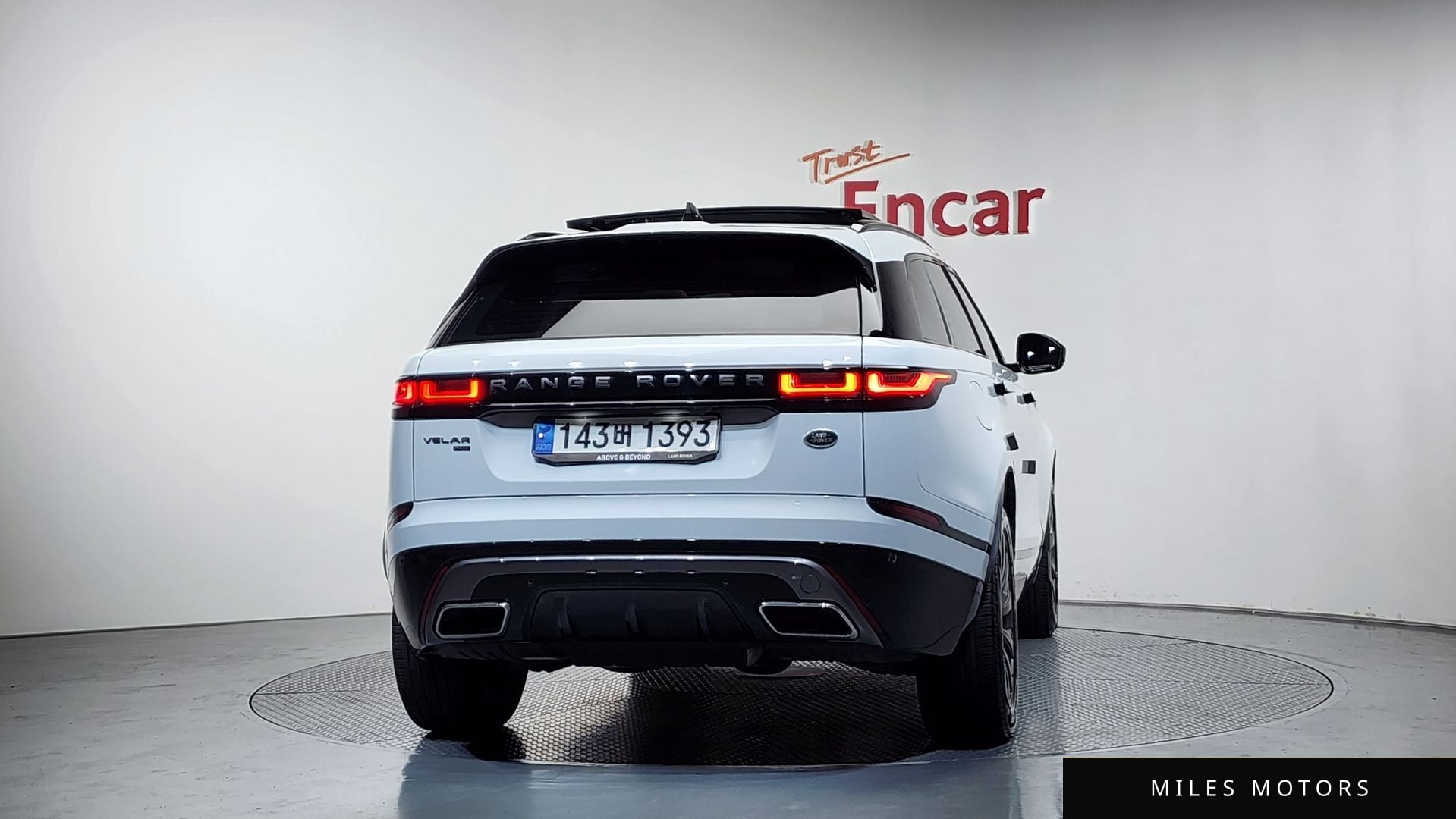 Land Rover 레인지로버 벨라 2022 — миниатюра 3