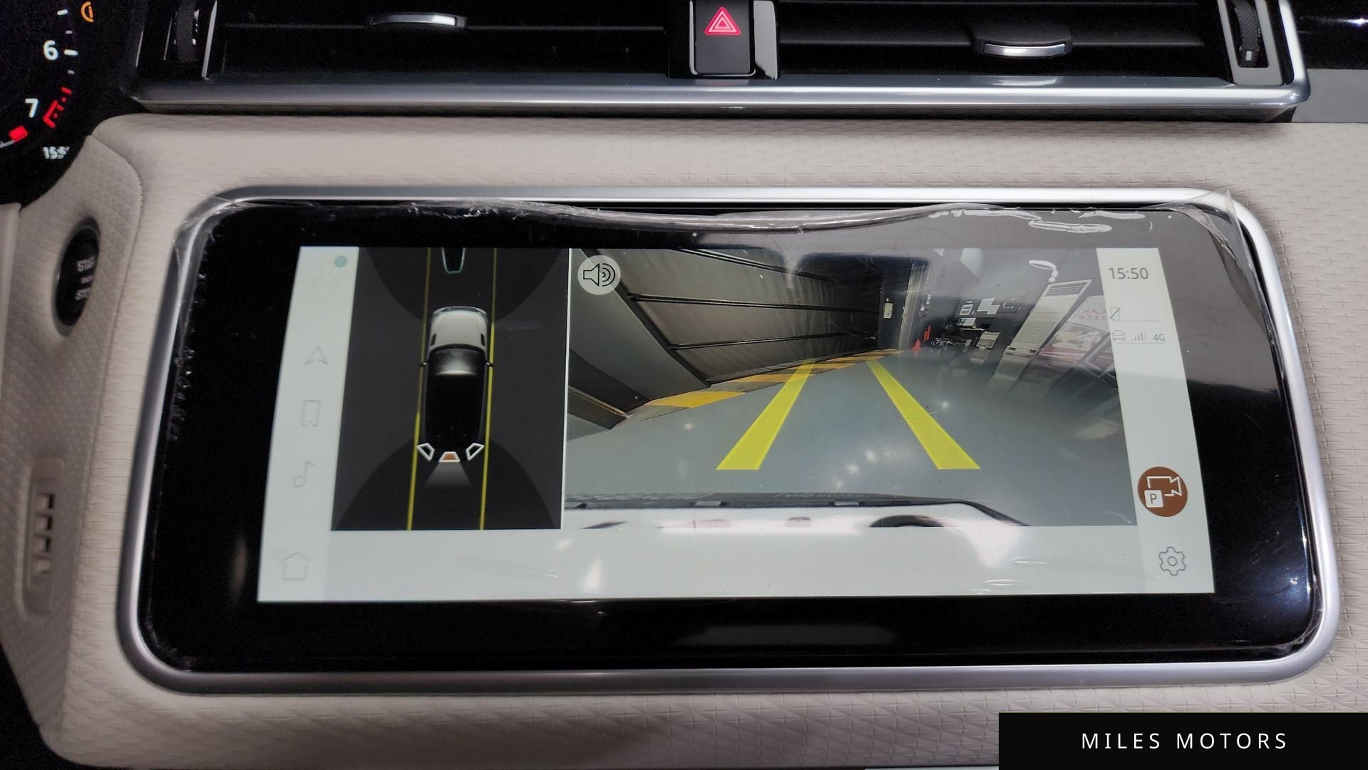 Land Rover 레인지로버 벨라 2022 — миниатюра 20