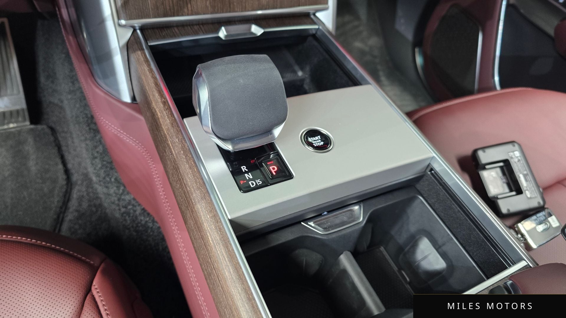 Land Rover 레인지로버 2025 — миниатюра 11