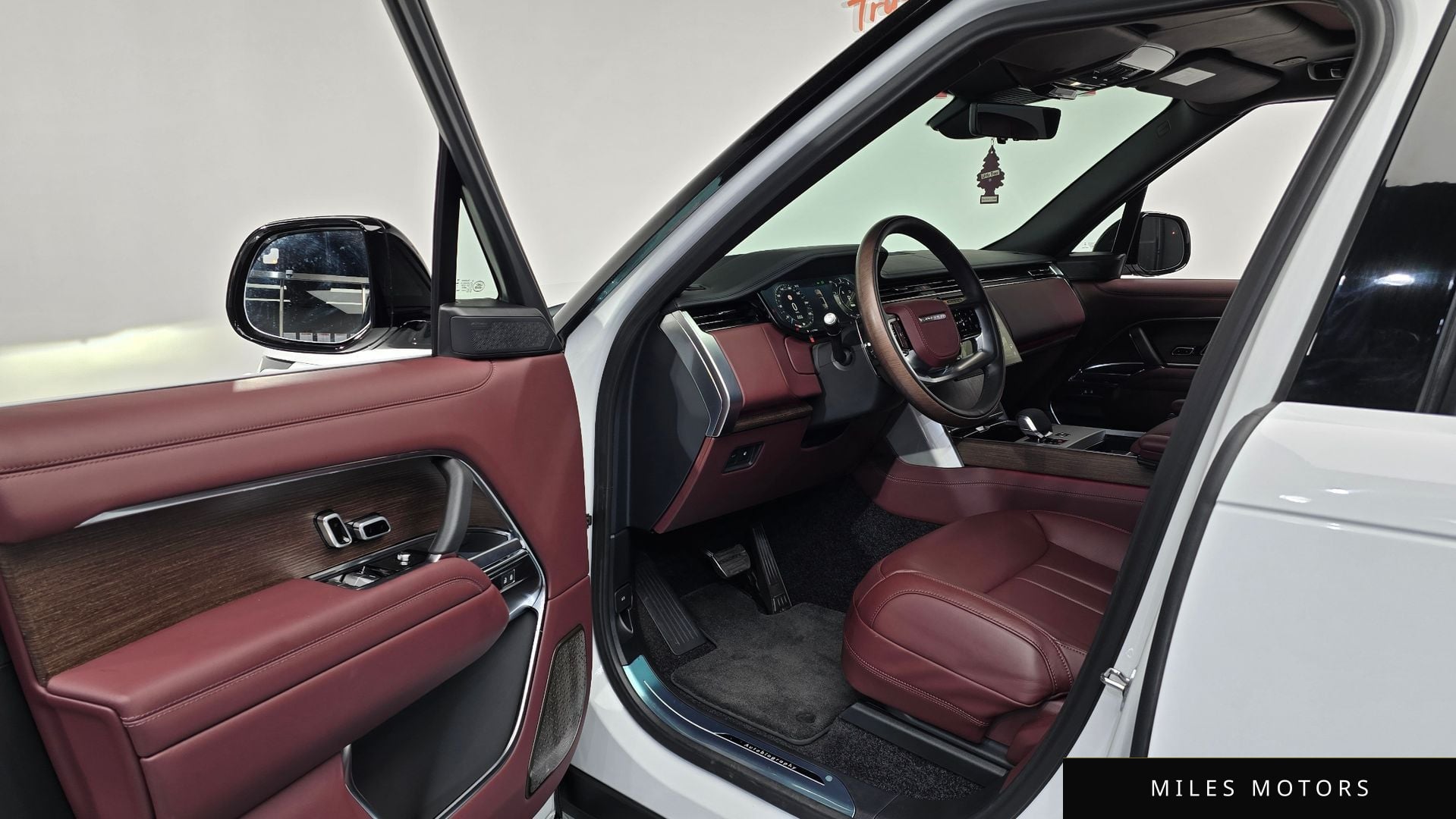 Land Rover 레인지로버 2025 — миниатюра 12