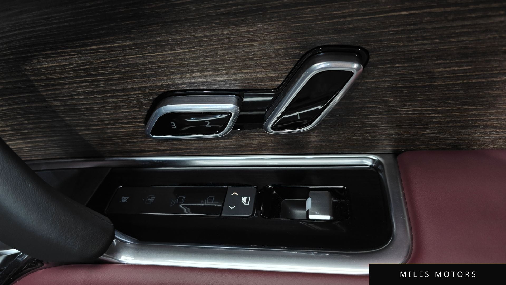 Land Rover 레인지로버 2025 — миниатюра 27