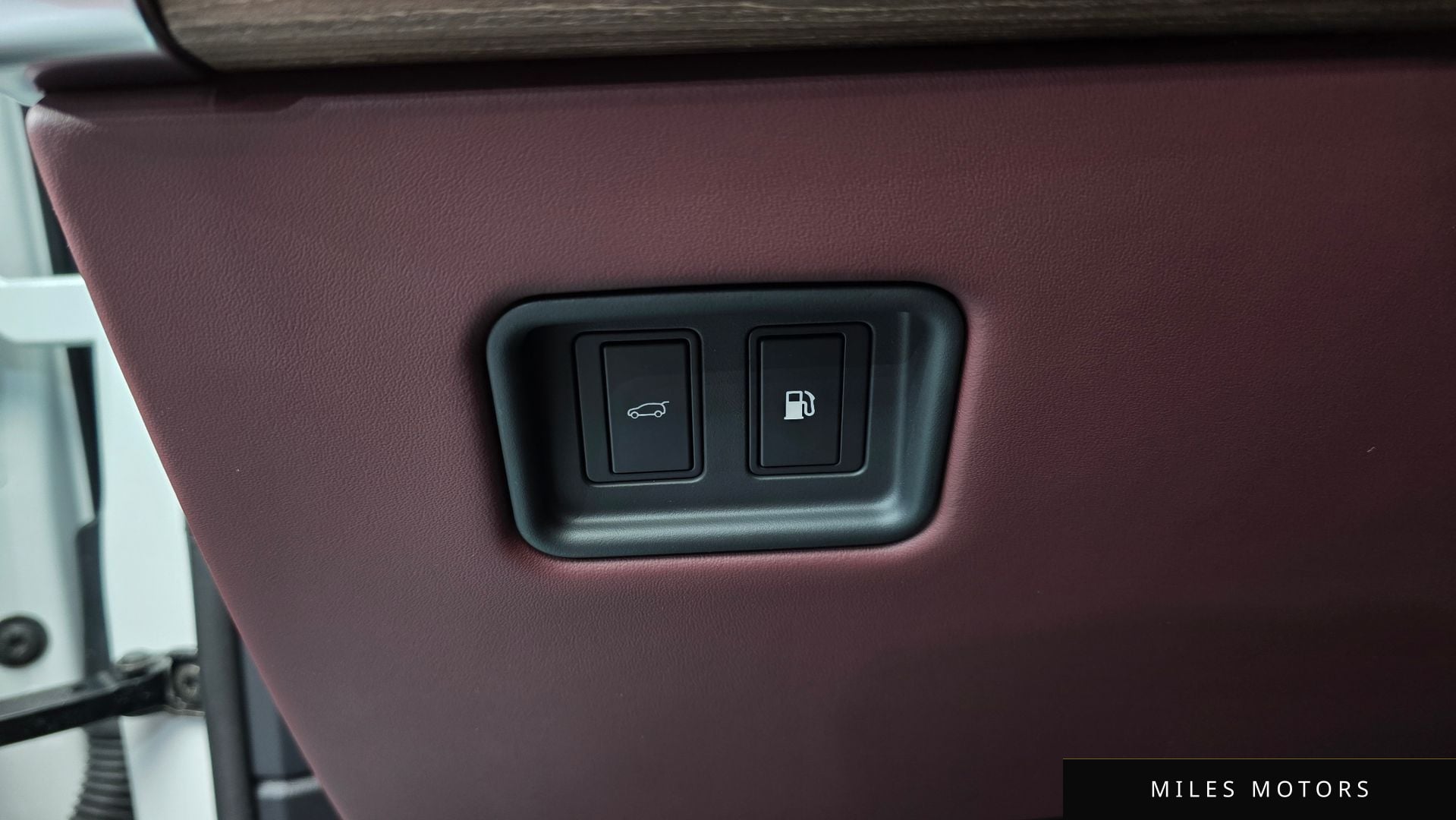 Land Rover 레인지로버 2025 — миниатюра 33