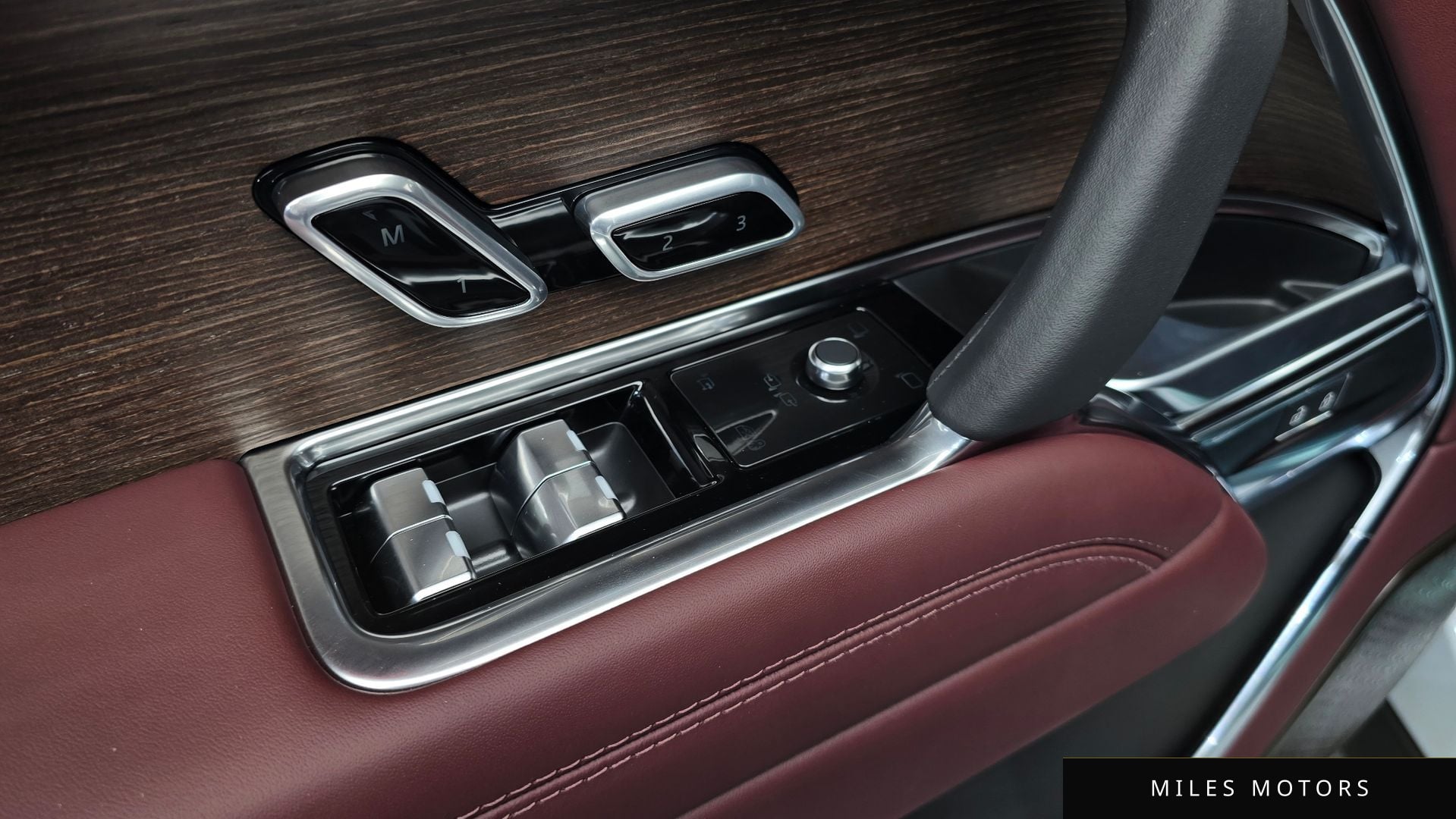 Land Rover 레인지로버 2025 — миниатюра 36