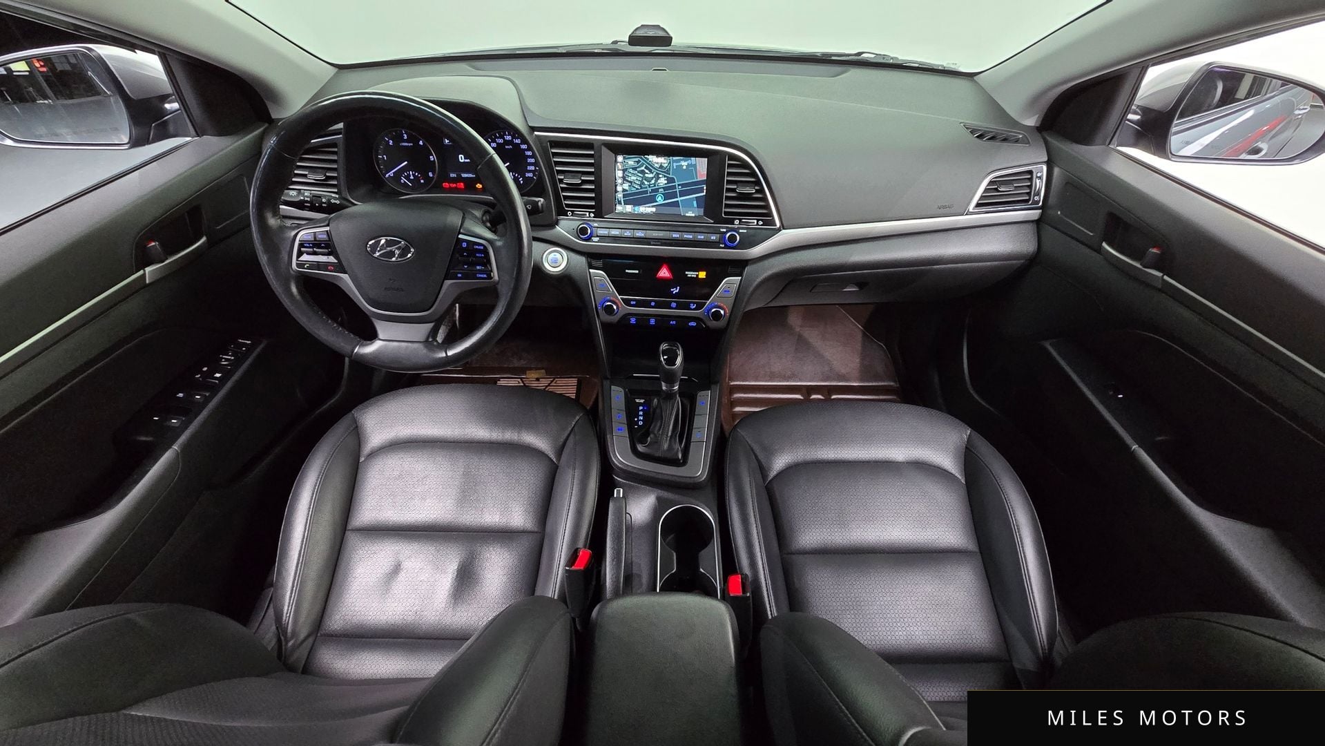 Hyundai AVANTE 2016 — миниатюра 10