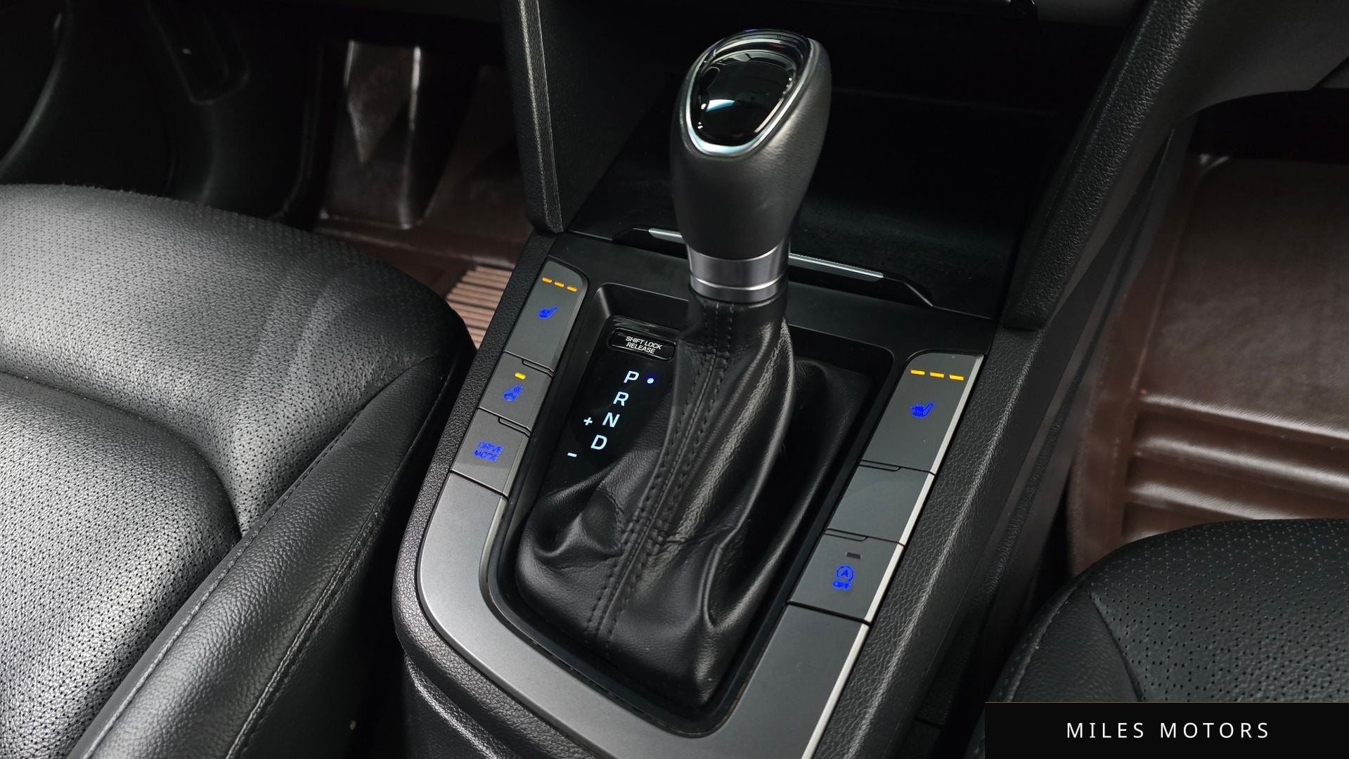 Hyundai AVANTE 2016 — миниатюра 12