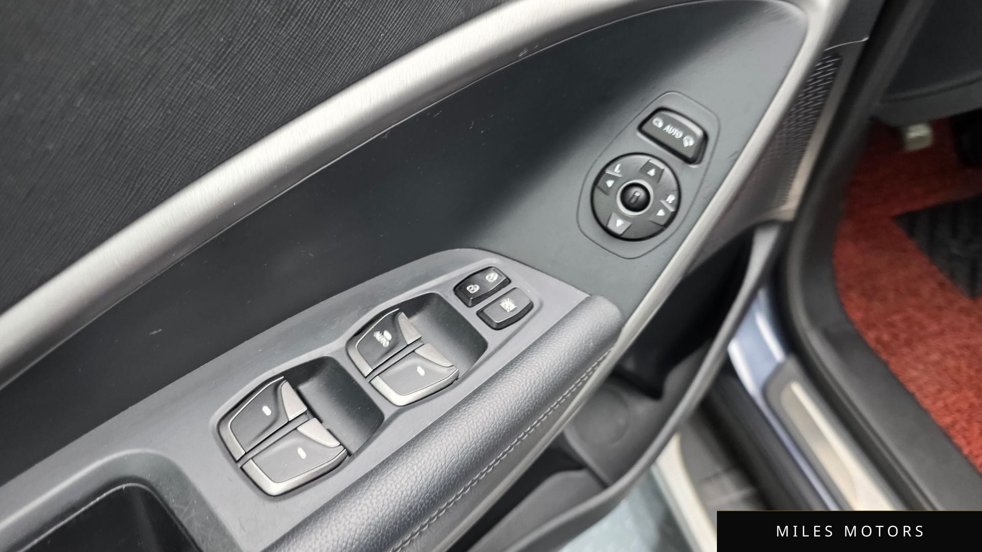 Hyundai Santafe 2015 — миниатюра 29