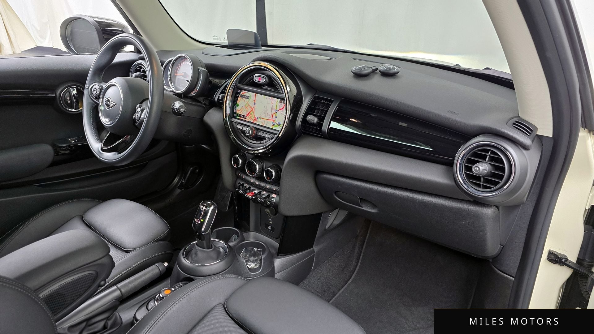 MINI 쿠퍼 2020 — миниатюра 9