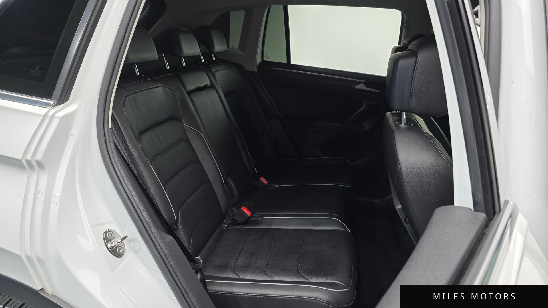Volkswagen 티구안 2020 — миниатюра 11