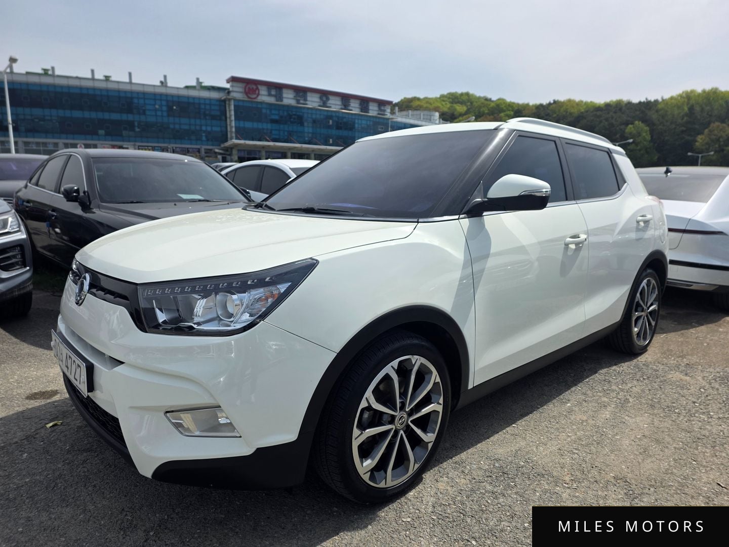 KG Mobility Tivoli 2017 — фото 1 из 12
