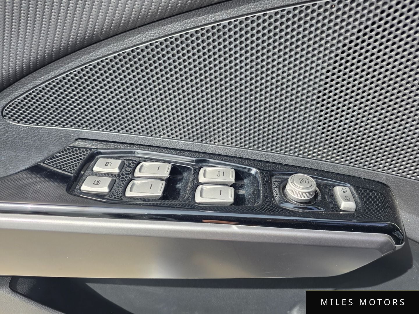 KG Mobility Tivoli 2017 — миниатюра 10