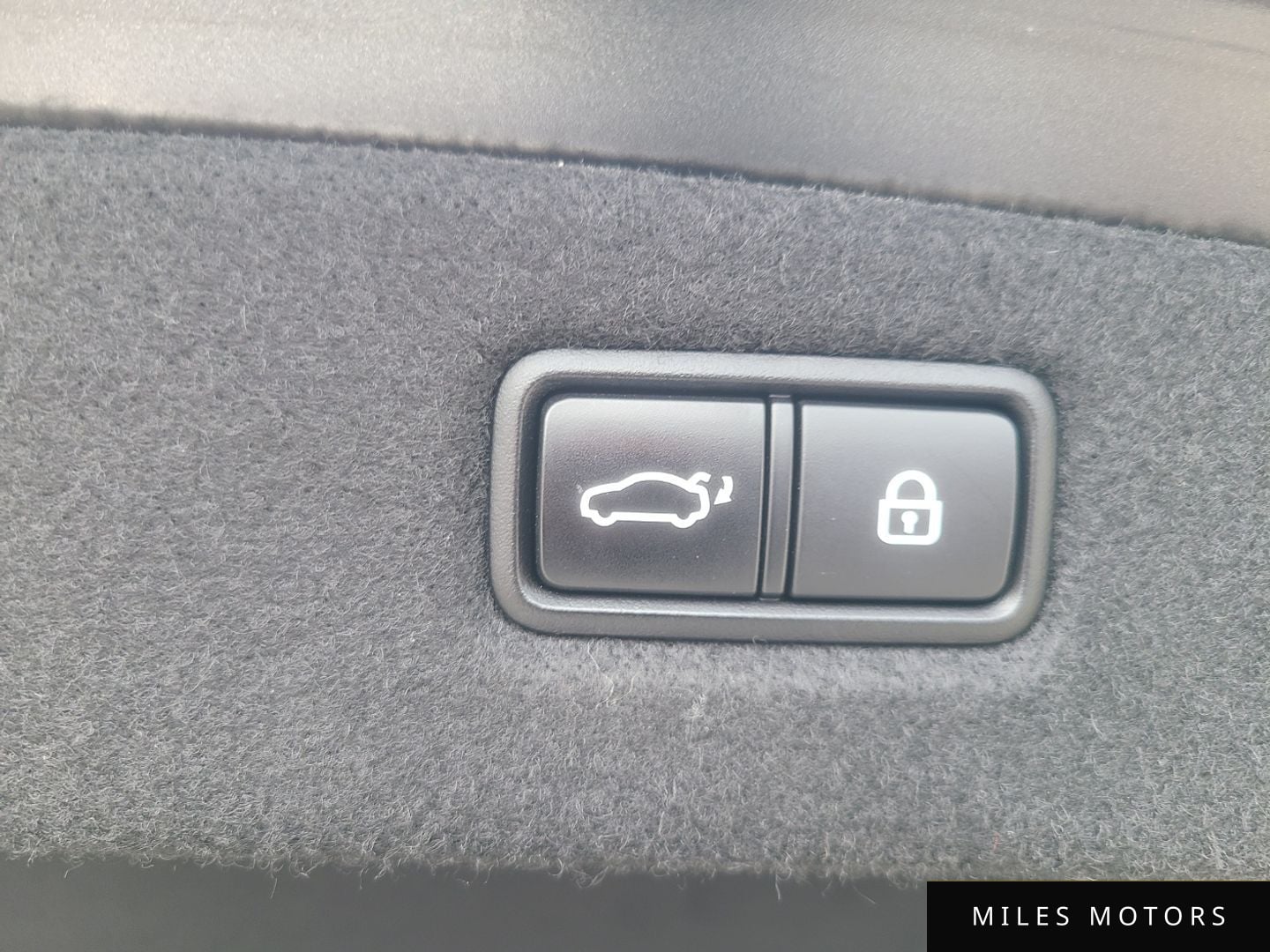 Genesis G90 2019 — миниатюра 13