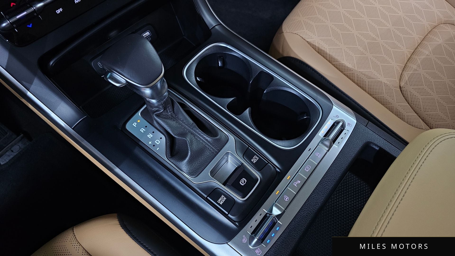Kia Carnival 2023 — миниатюра 12