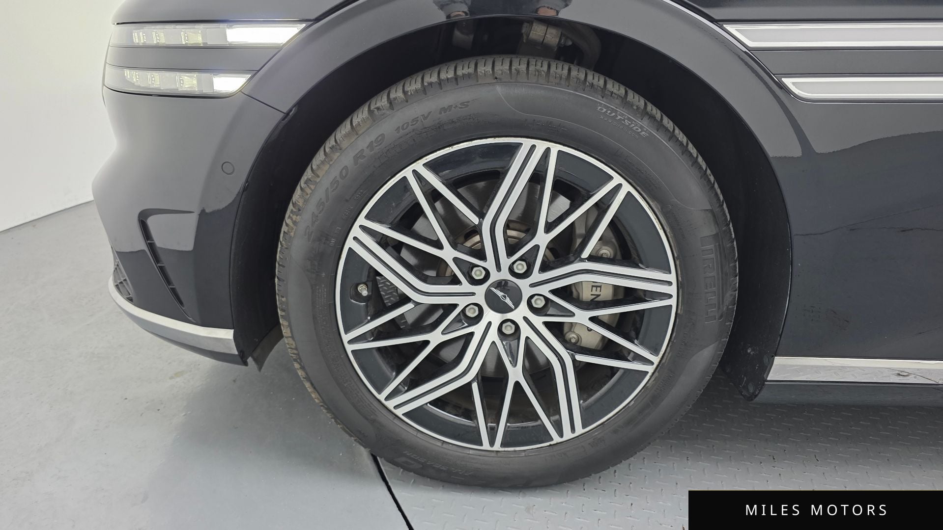 Genesis G90 (RS4) 2022 — миниатюра 5