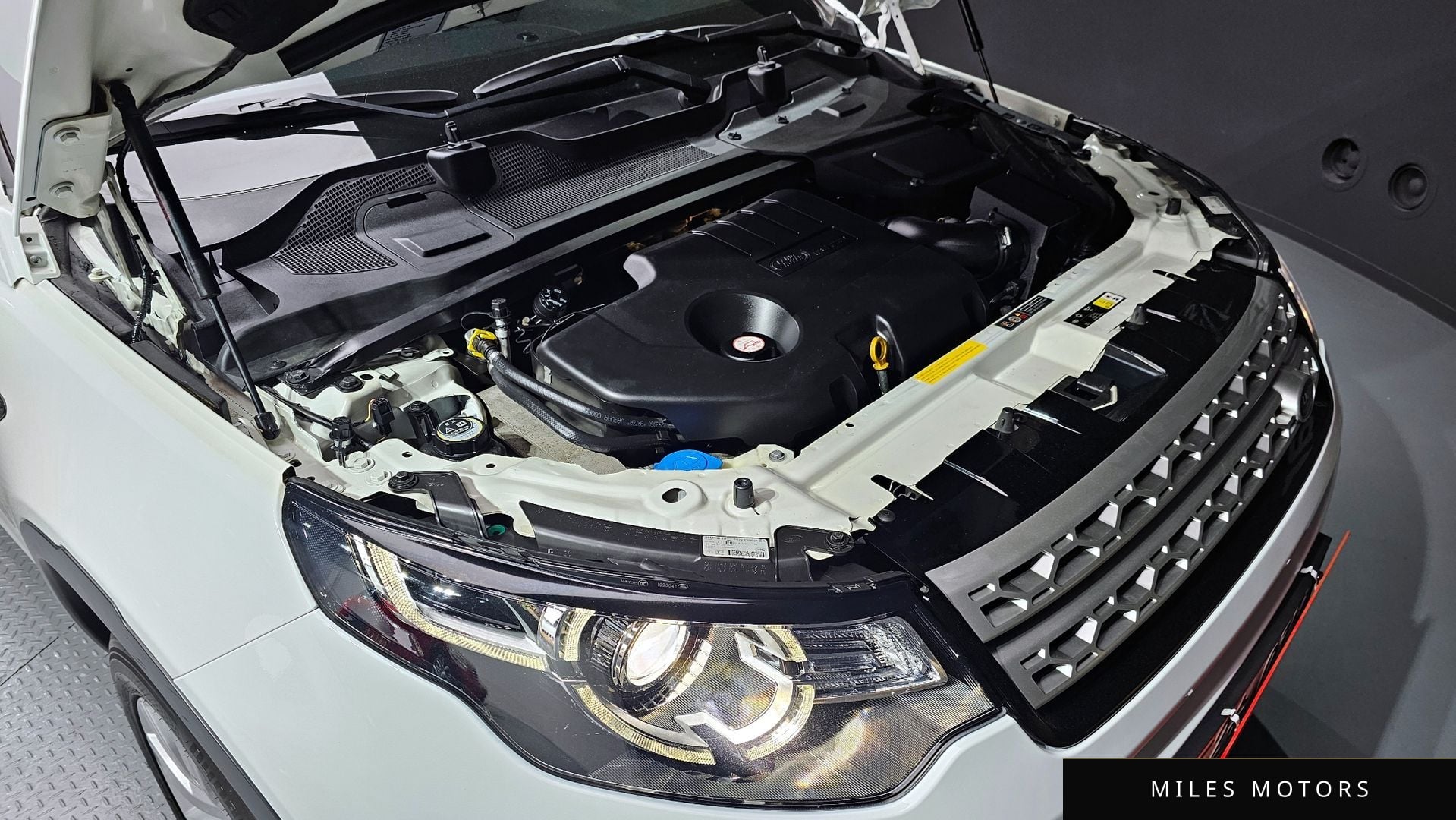 Land Rover Discovery Sport 2016 — миниатюра 6