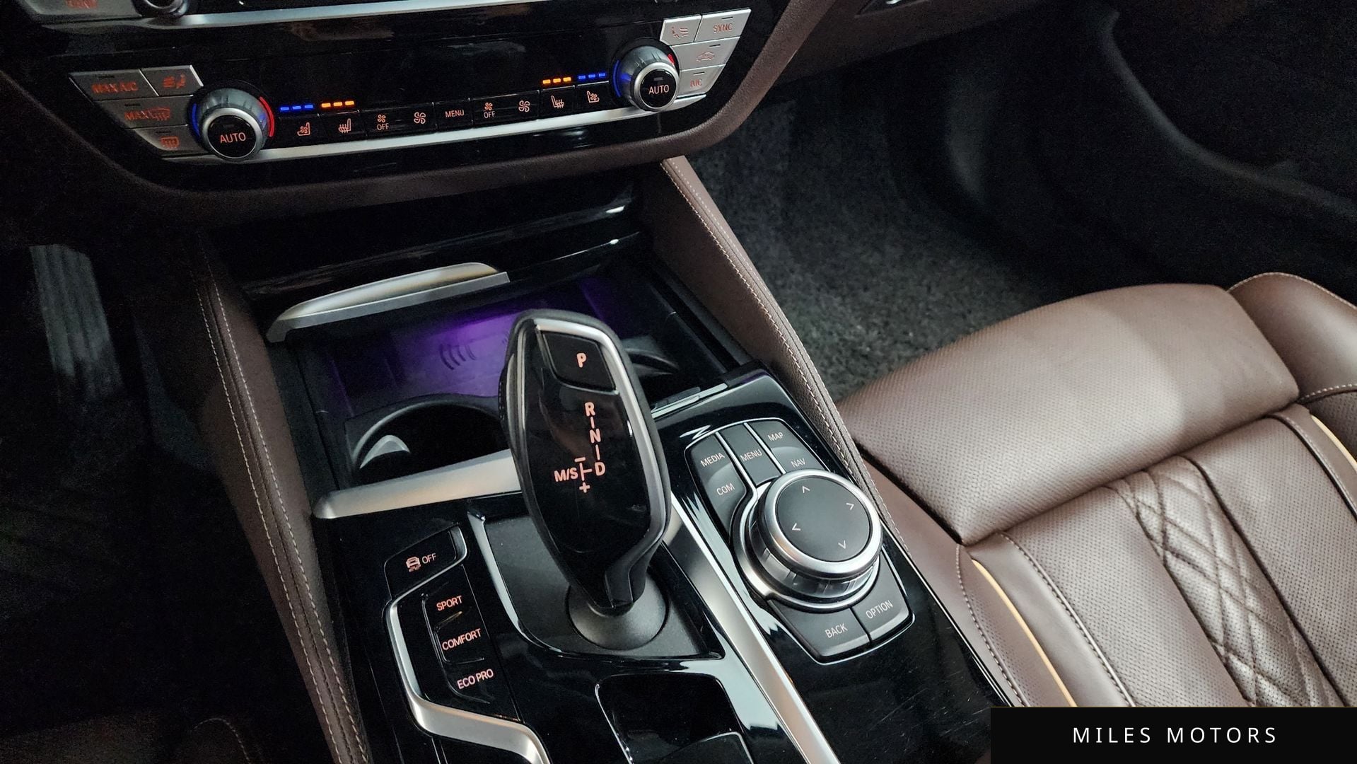 BMW 5 Series (G30) 2022 — миниатюра 12