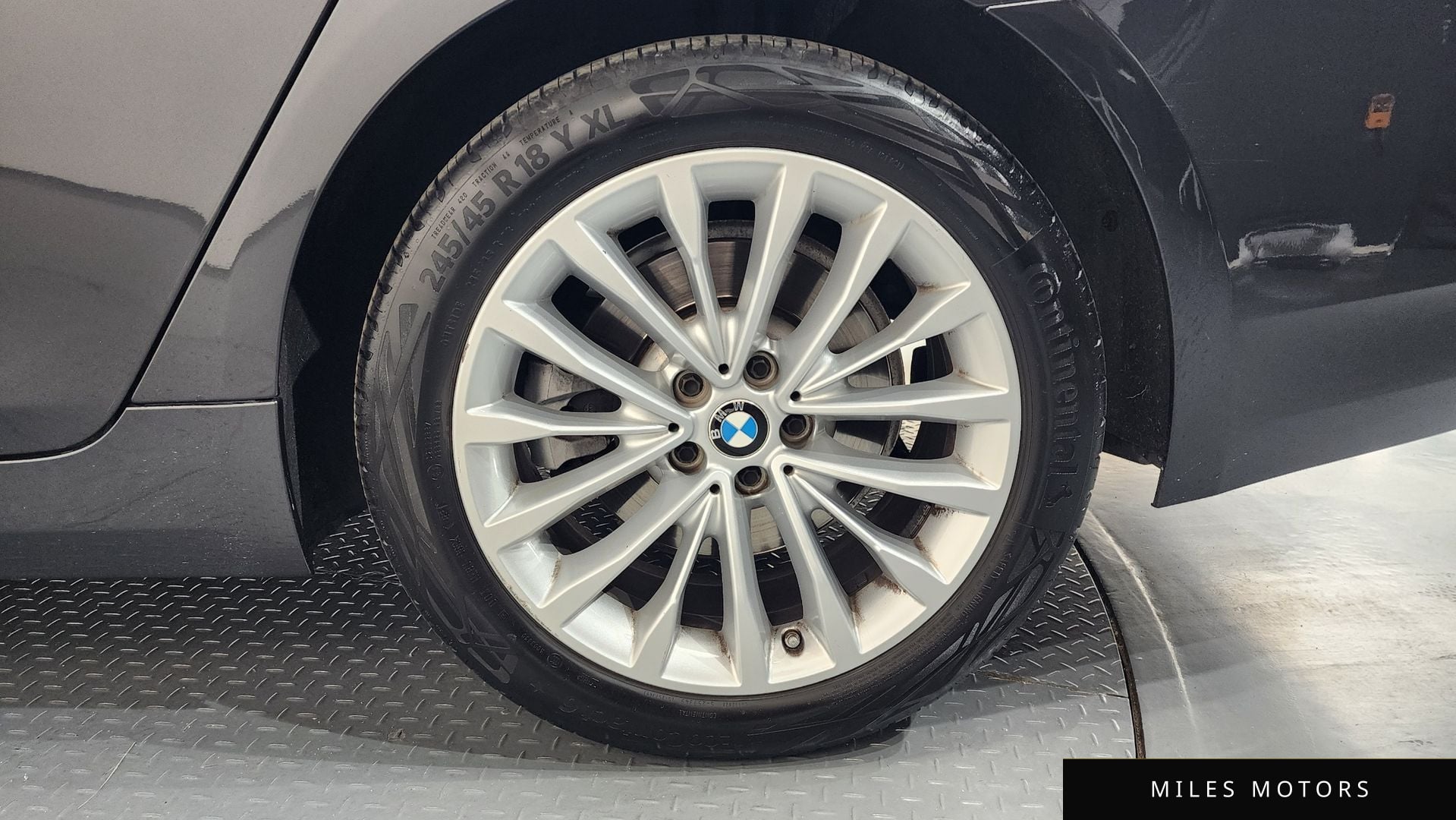 BMW 5 Series (G30) 2022 — миниатюра 7