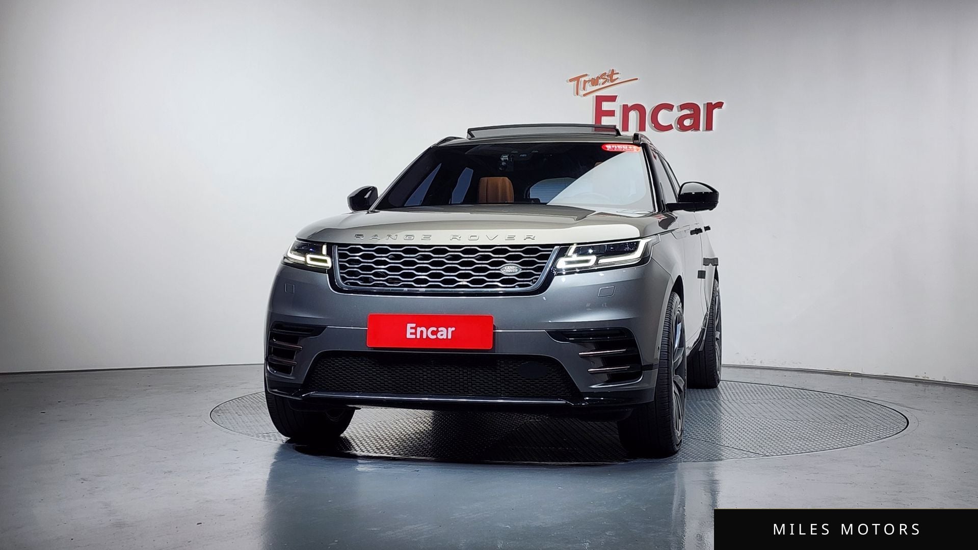 Land Rover Range Rover Velar 2019 — миниатюра 2