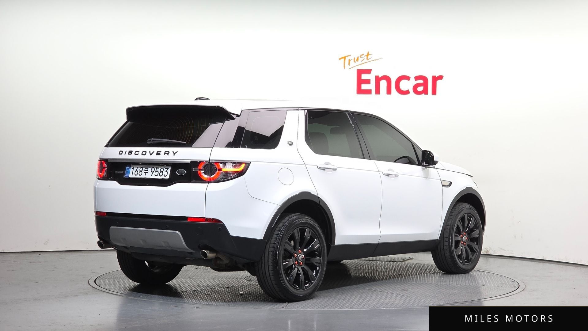 Land Rover Discovery Sport 2015 — миниатюра 2