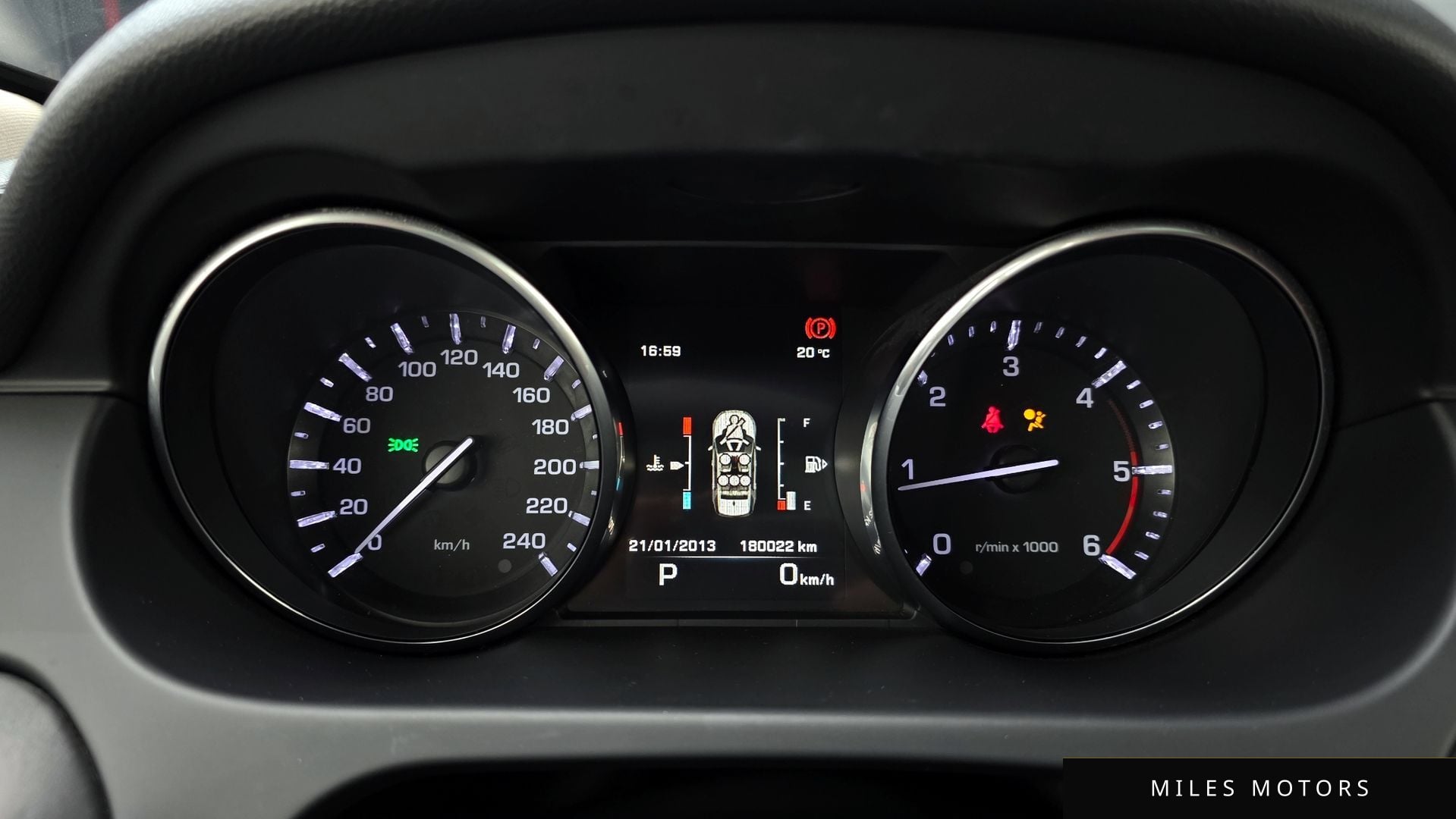 Land Rover Discovery Sport 2015 — миниатюра 8