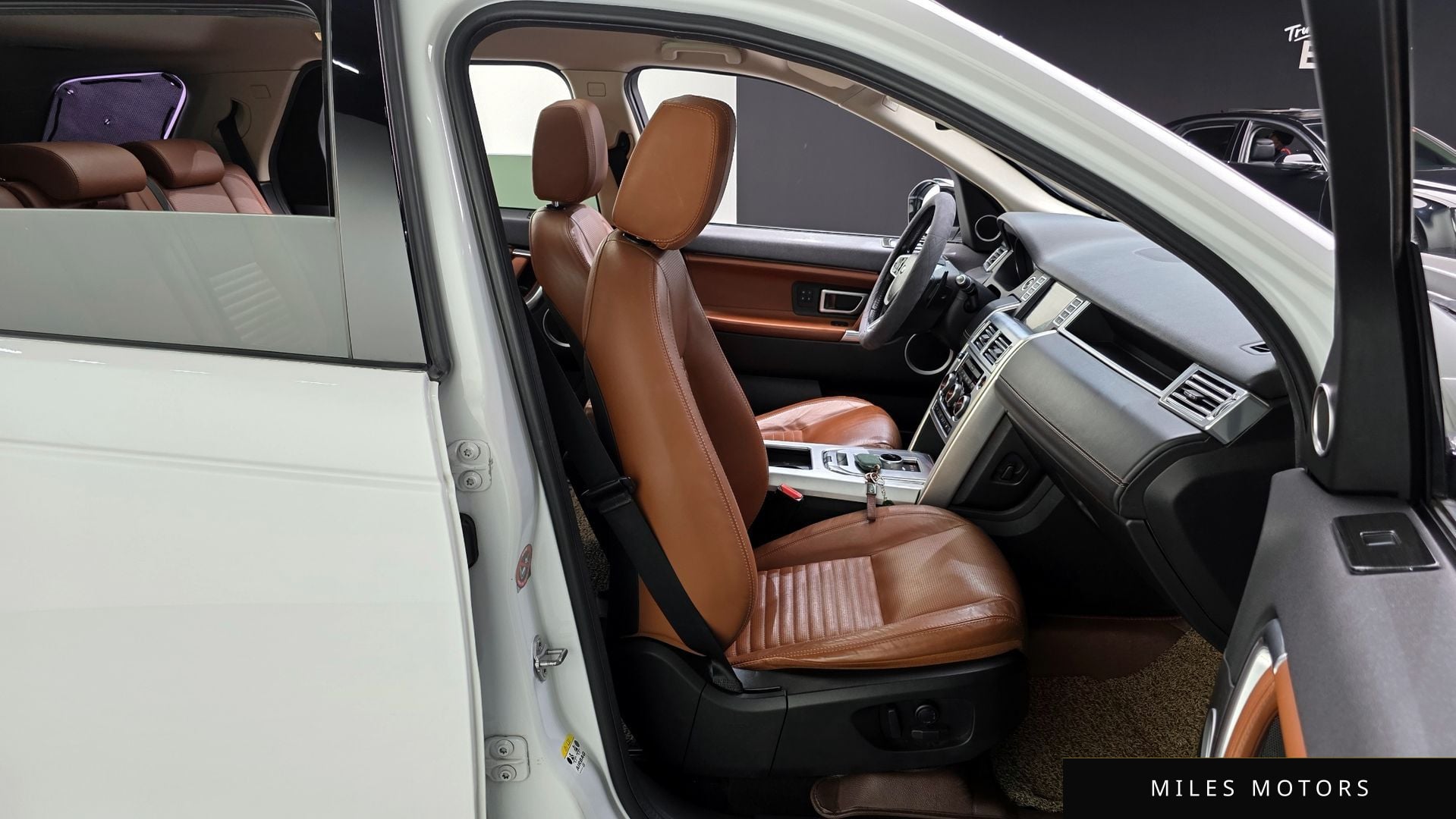 Land Rover Discovery Sport 2015 — миниатюра 12