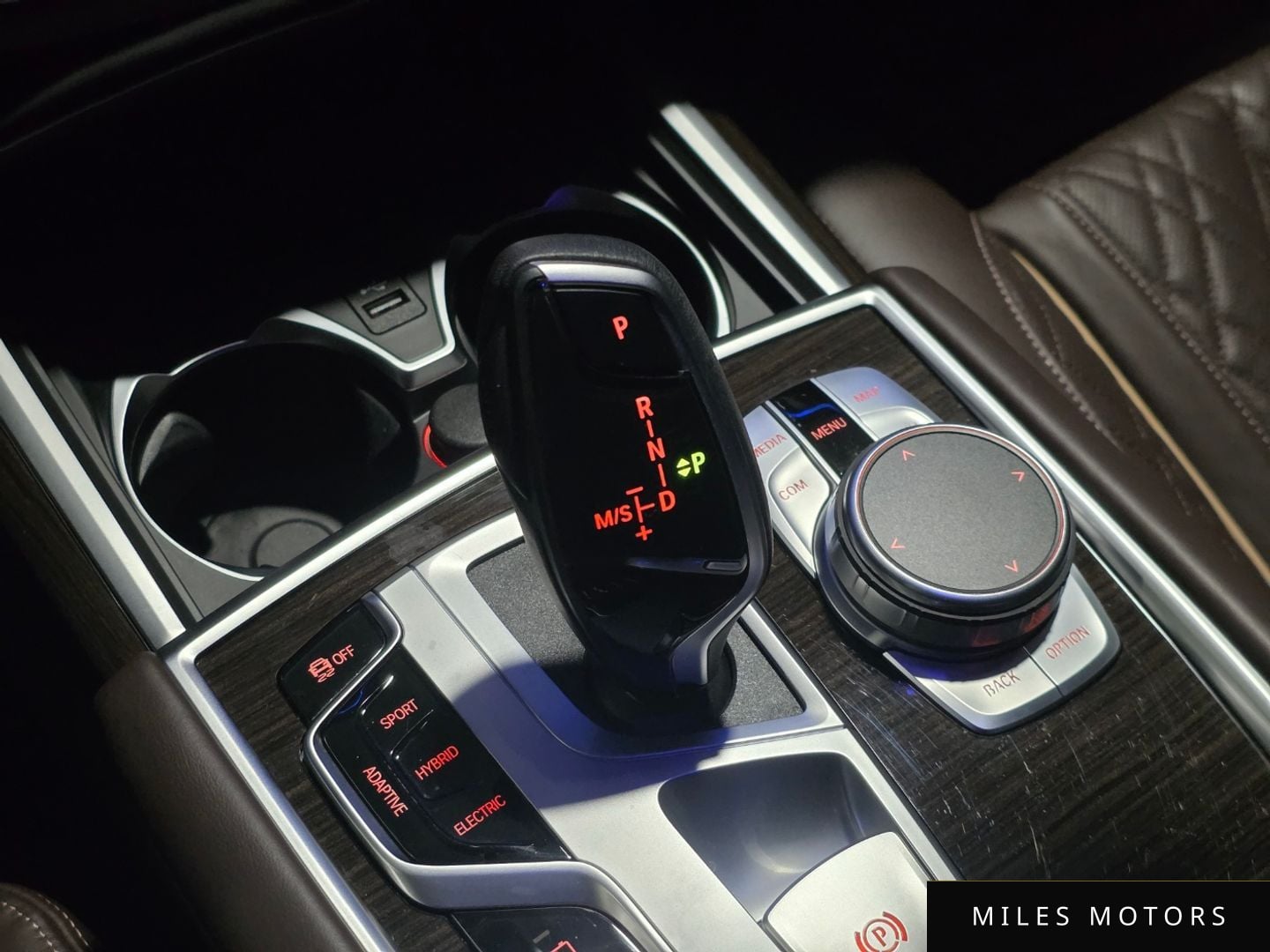 BMW 7 Series (G11) 2021 — миниатюра 9
