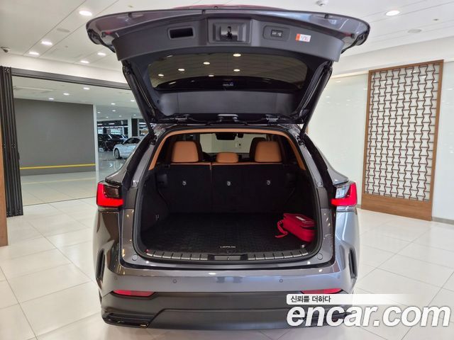 Лексус NX350h 2025 — миниатюра 5