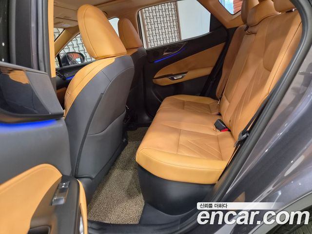 Лексус NX350h 2025 — миниатюра 18