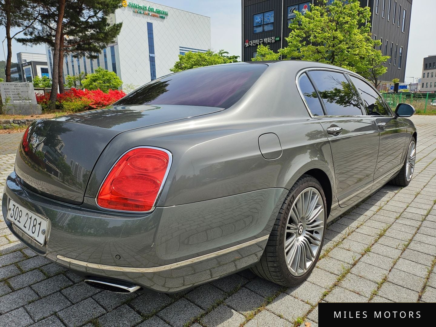 Bentley Flying Spur 2012 — миниатюра 6