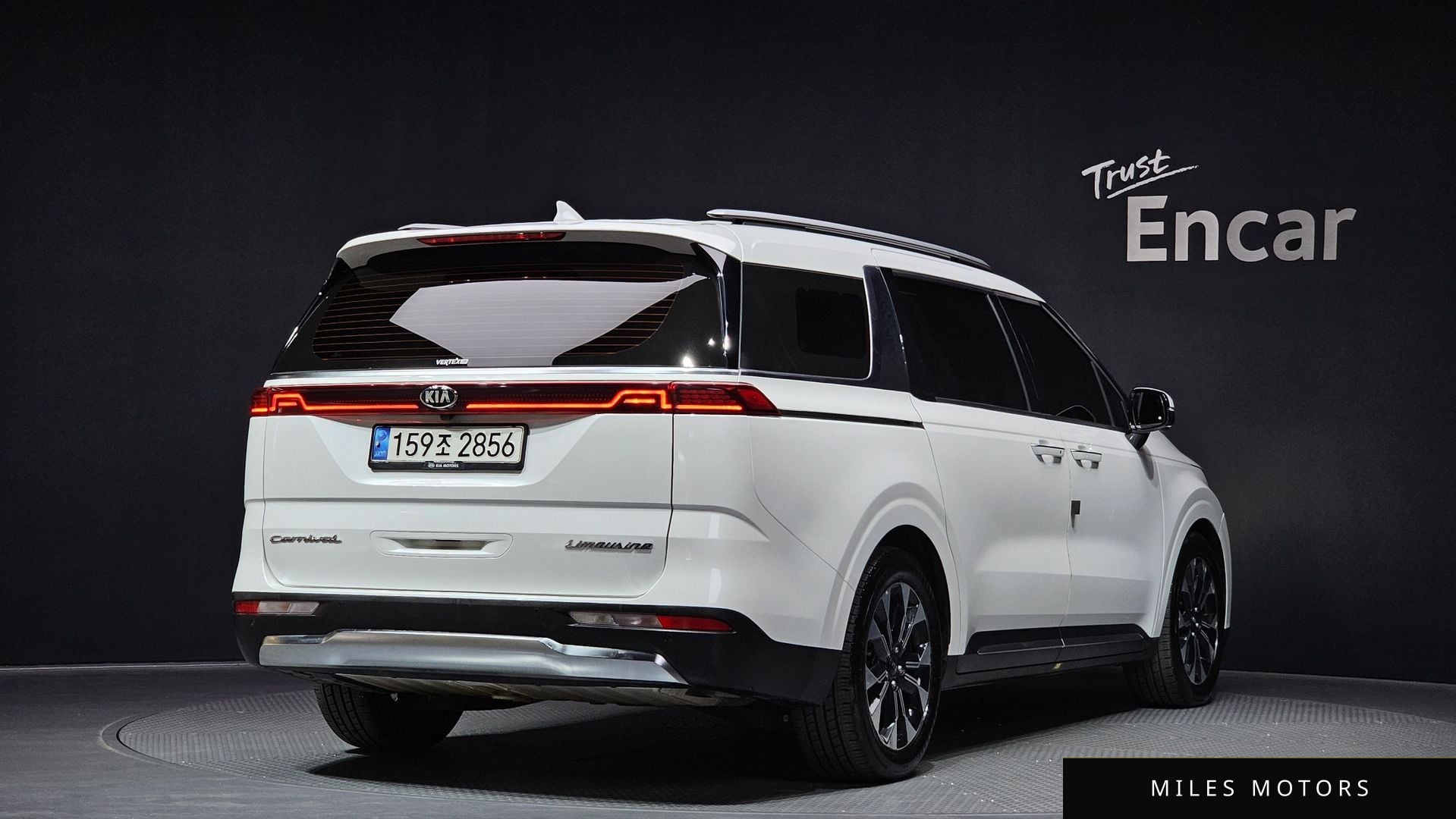 Kia Carnival 2021 — миниатюра 2