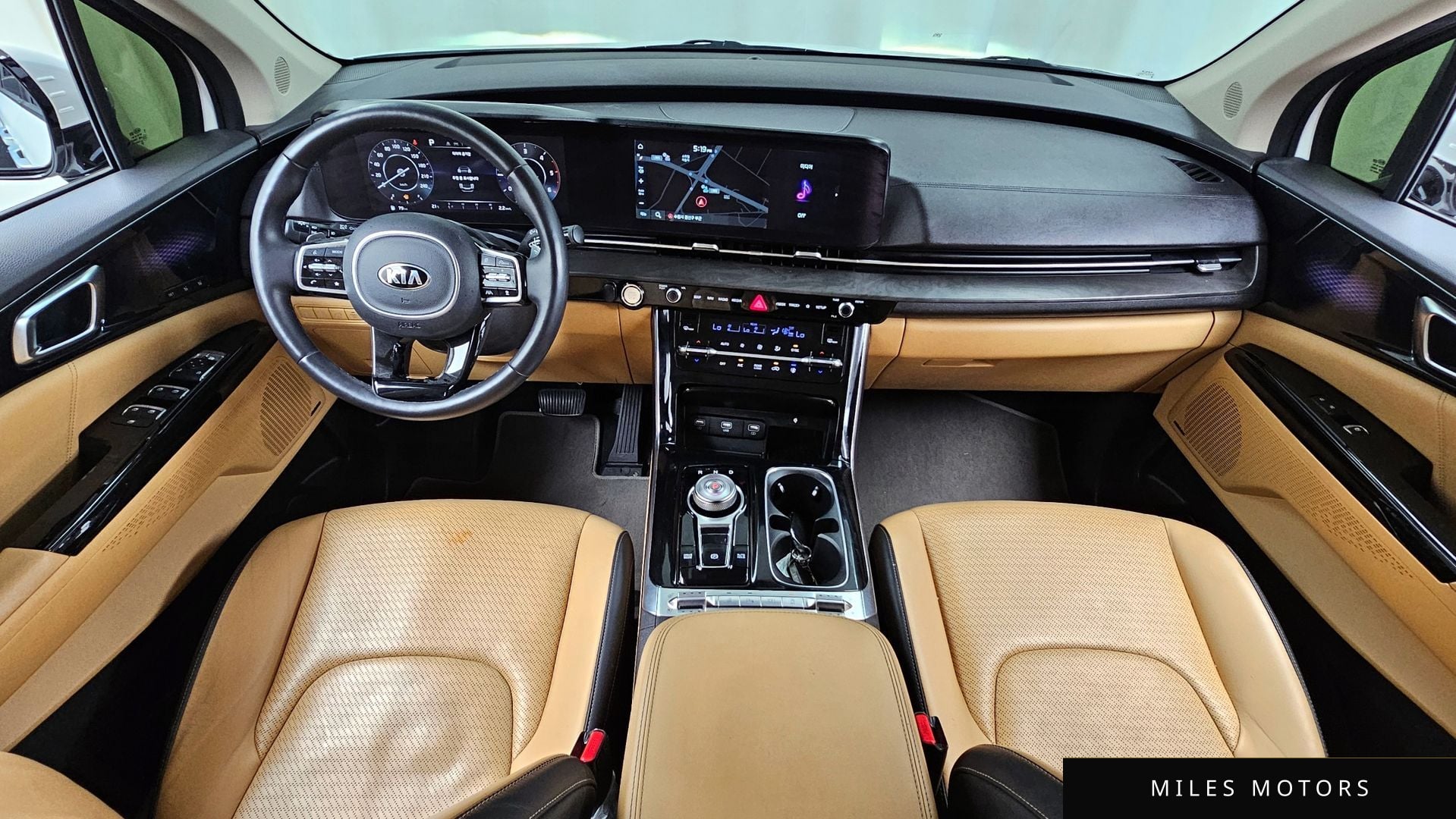 Kia Carnival 2021 — миниатюра 10