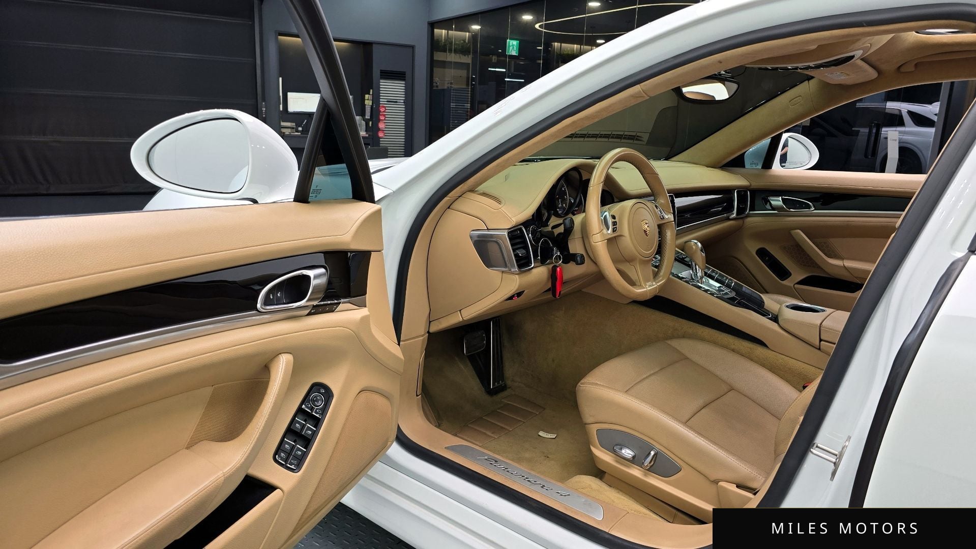 Porsche Panamera 2013 — миниатюра 10