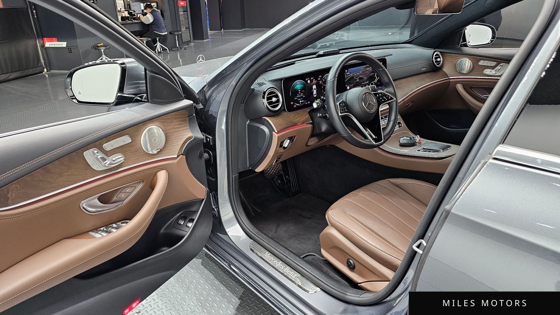 Mercedes-Benz E-클래스 W213 2023 — миниатюра 13