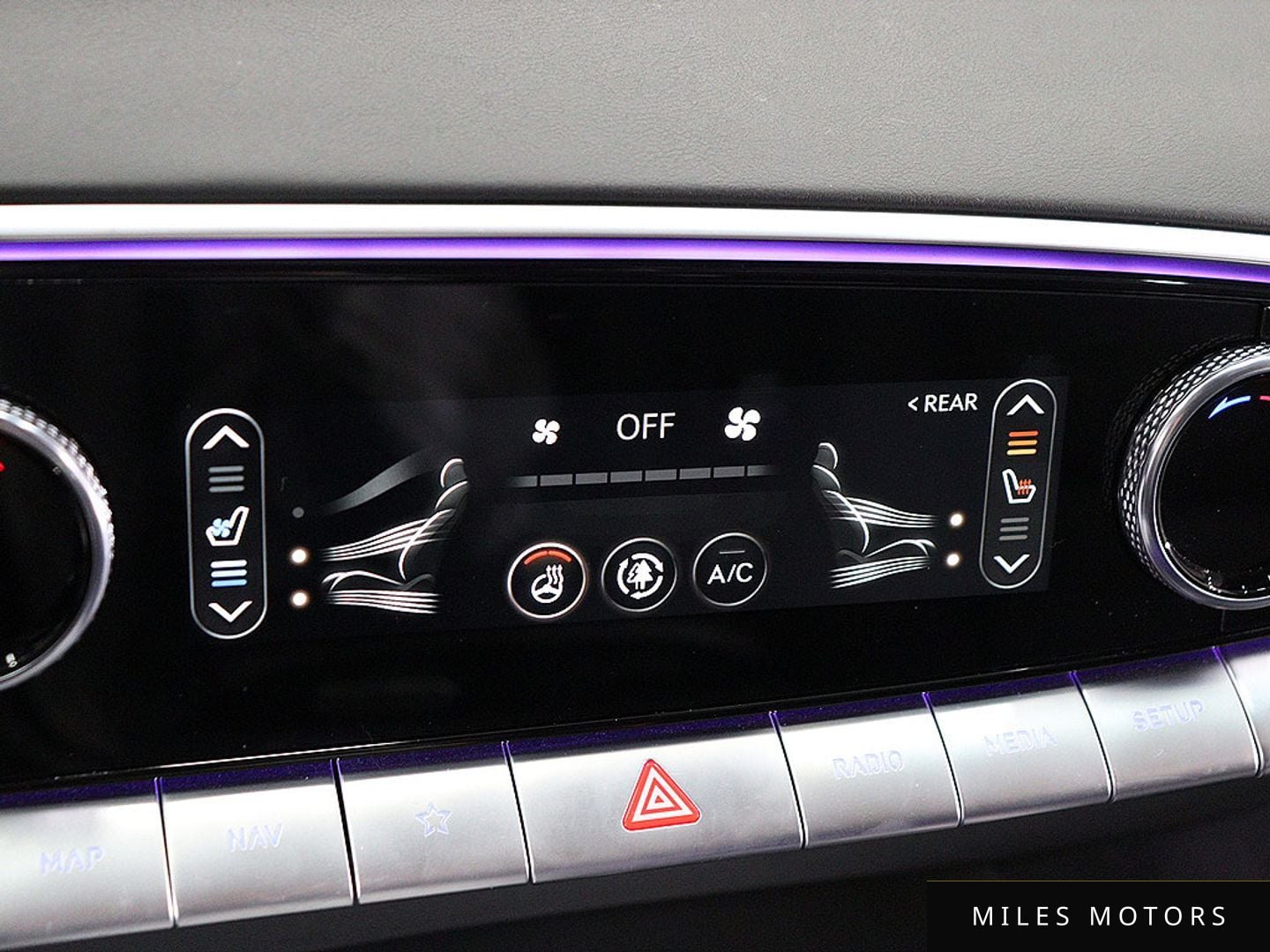 Genesis GV70 2023 — миниатюра 10