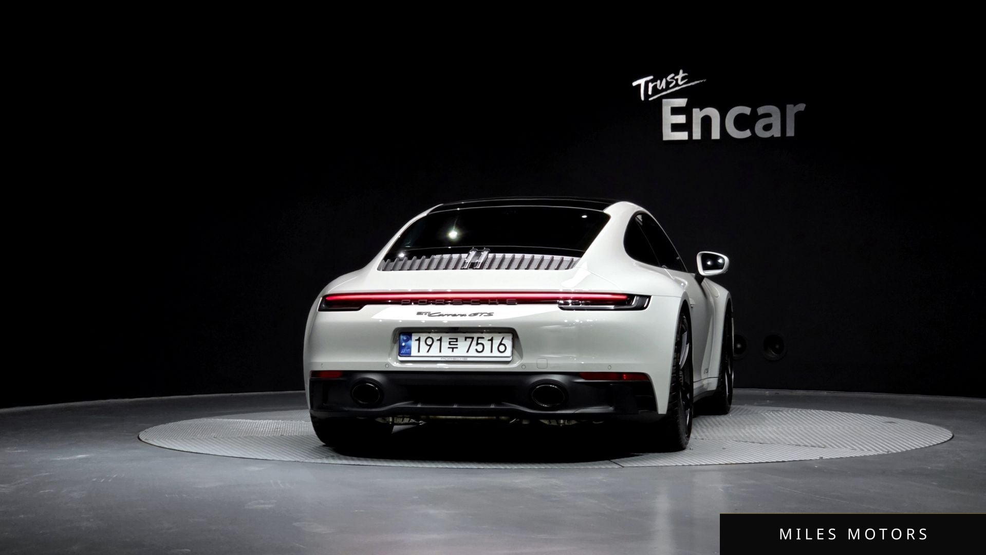 Porsche 911 (992) 2023 — миниатюра 4