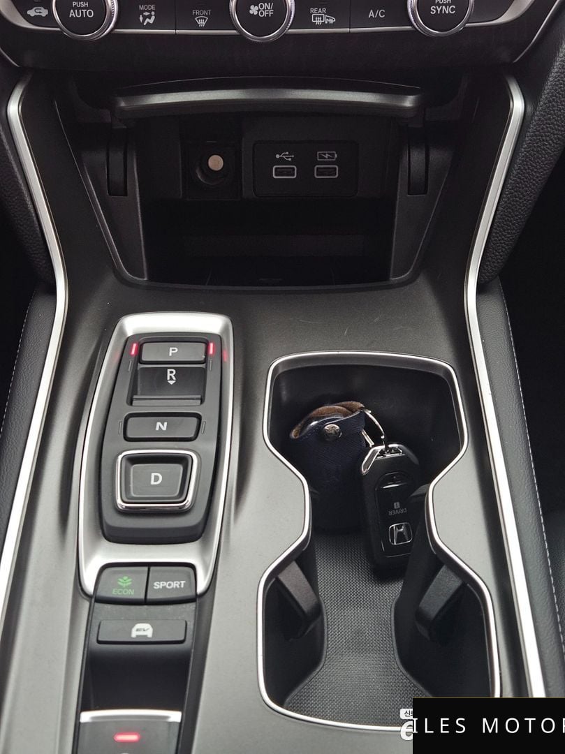 Honda Accord 2022 — миниатюра 9