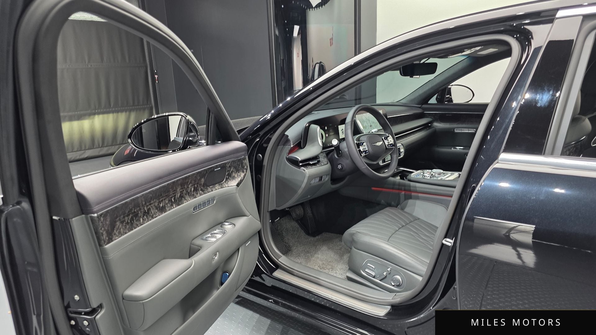 Genesis G90 (RS4) 2023 — миниатюра 12