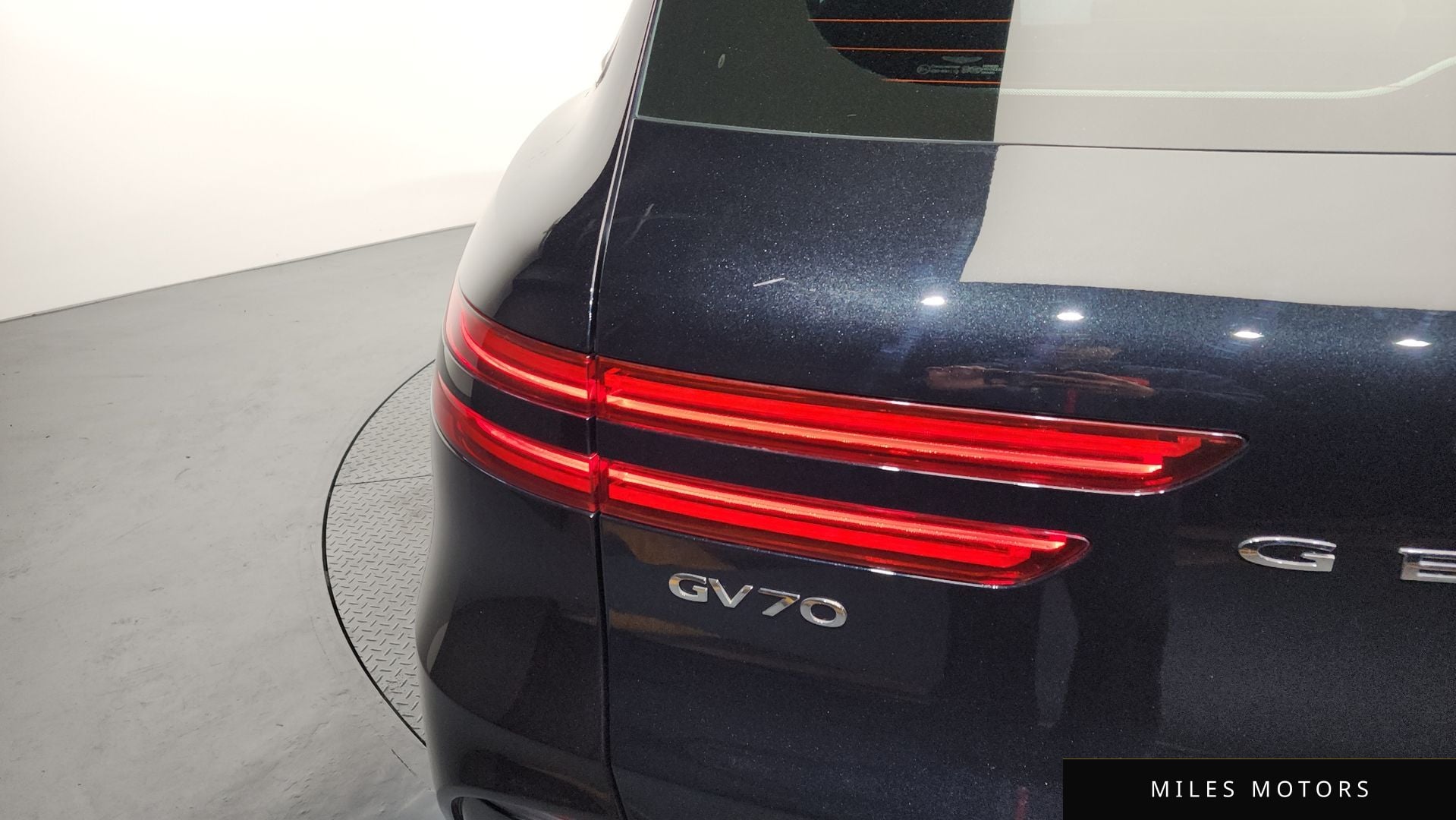 Genesis GV70 2022 — миниатюра 9