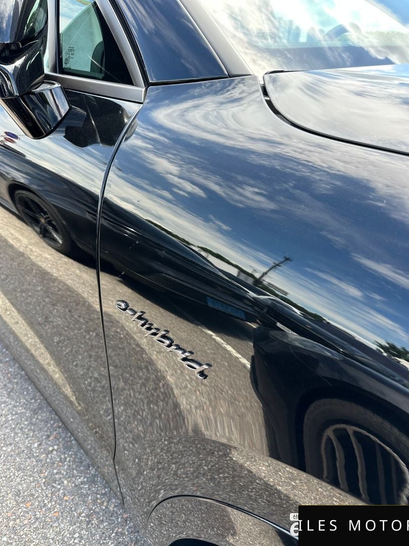 Porsche Cayenne 2025 — миниатюра 4