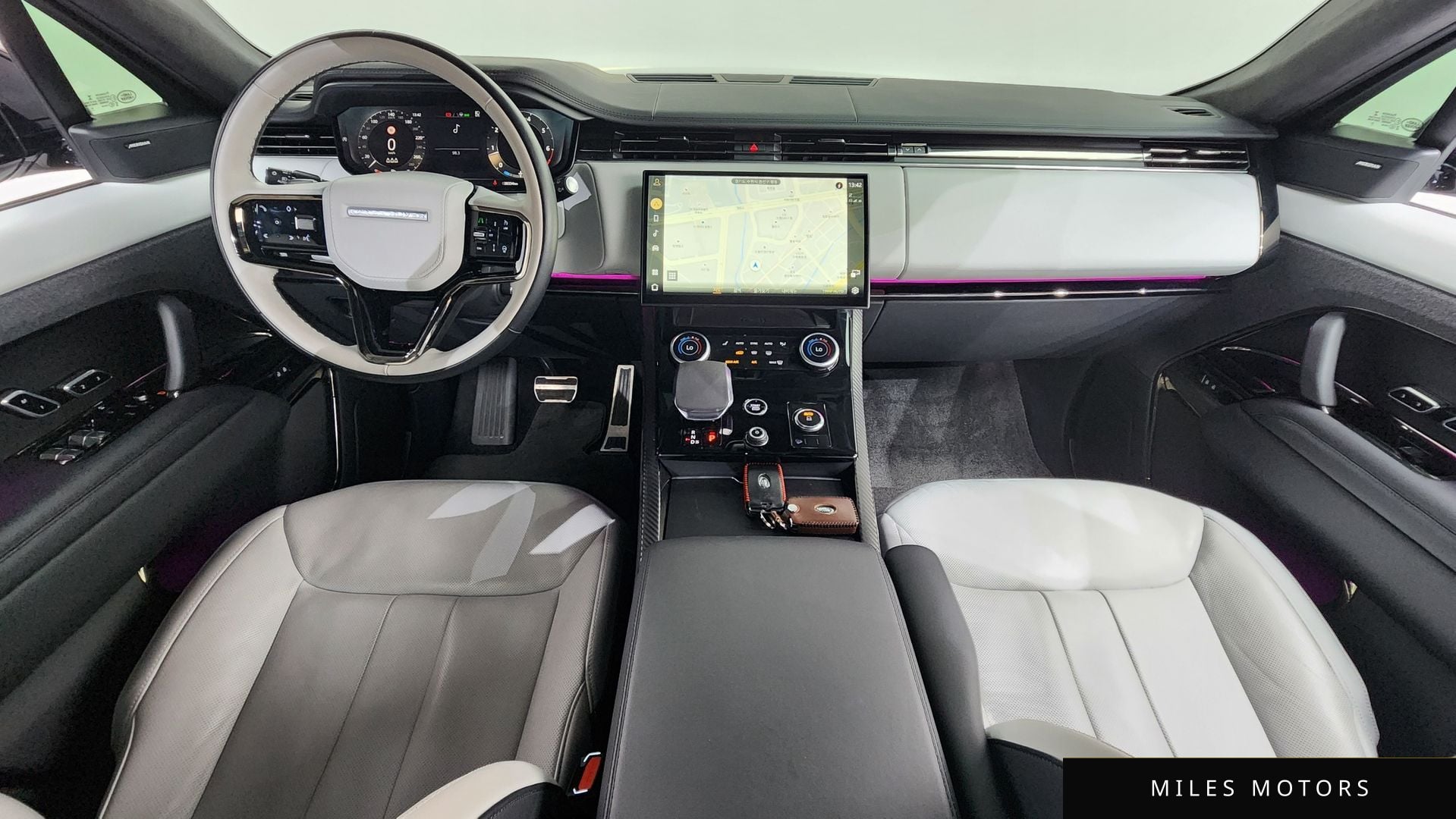 Land Rover Range Rover Sport 2023 — миниатюра 10