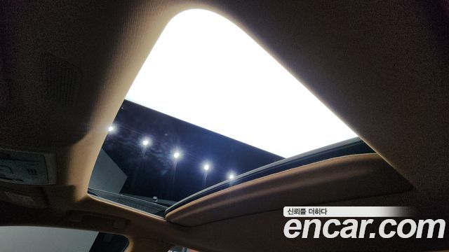 Лексус ES300h 2023 — миниатюра 24